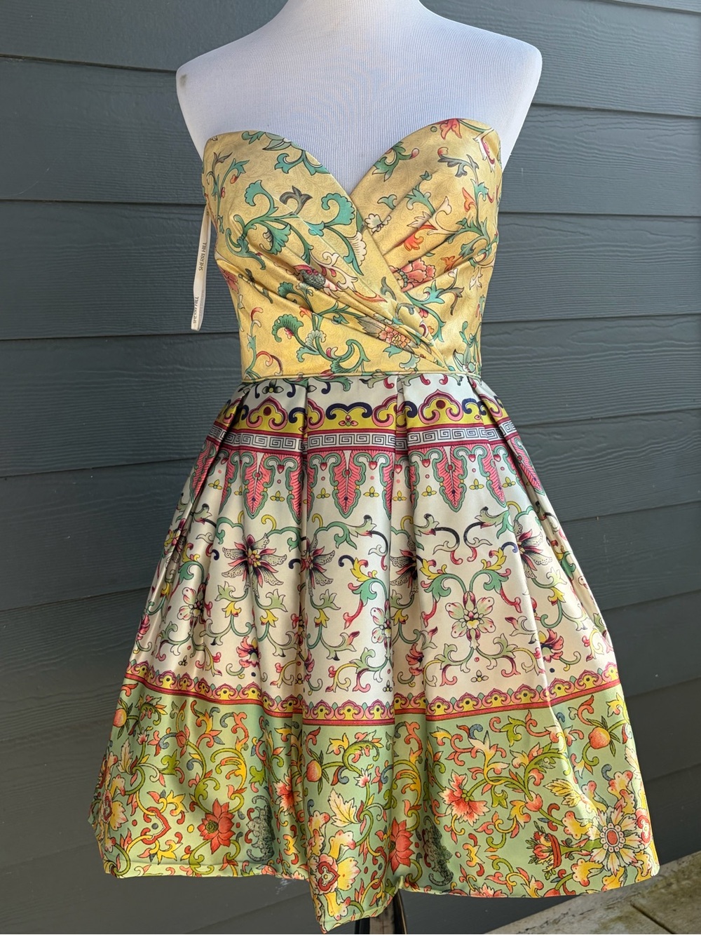Sherri Hill Yellow Strapless Sweetheart Floral Fit-and-Flare Dress